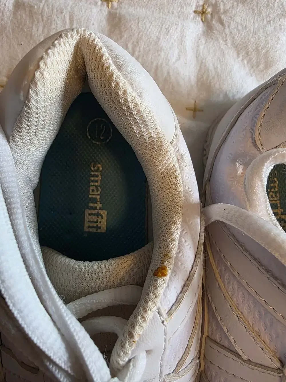 SmartFit‎ Girls' Sizzle Track White Sneakers